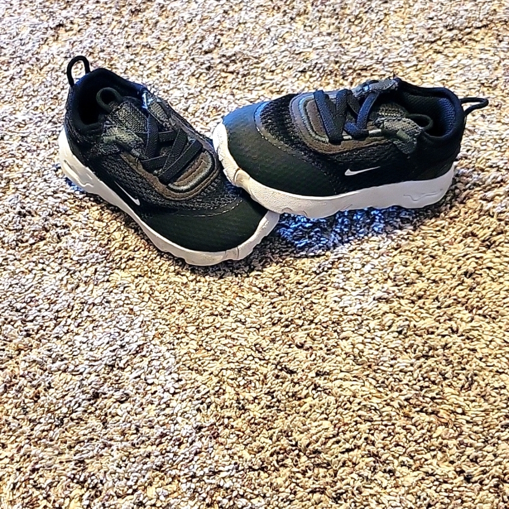 Nike 7c Tennis shoes